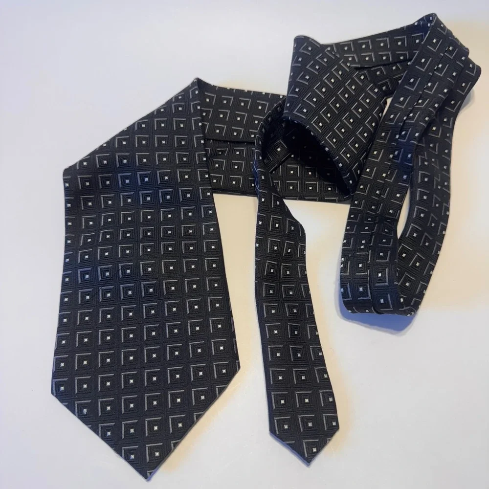 Croft & Barrow Black 100% Silk Tie Geometric Square Pattern‎ Formal Career